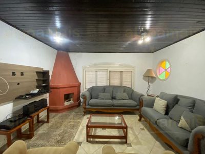 Casa, 3 quartos, 288 m² - Foto 2