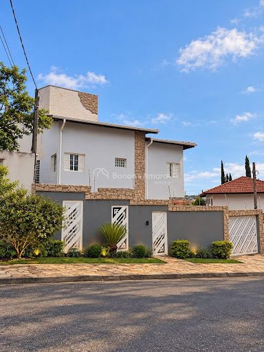 Casa, 3 quartos, 197 m² - Foto 1
