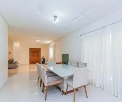 Casa, 4 quartos, 248 m² - Foto 2