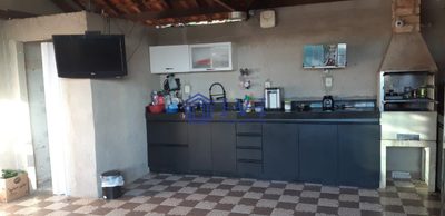 Casa, 2 quartos, 180 m² - Foto 1