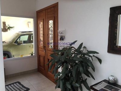 Casa, 3 quartos, 244 m² - Foto 2