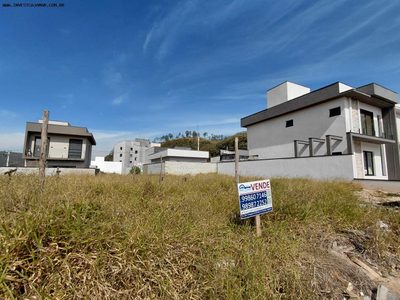 Terreno, 140 m² - Foto 1