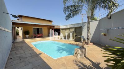 Casa, 3 quartos, 291 m² - Foto 1