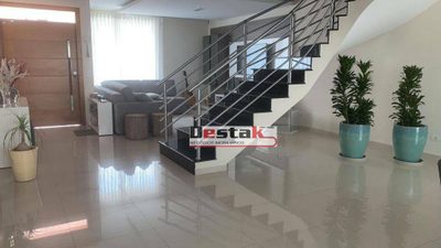 Sobrado, 5 quartos, 335 m² - Foto 1