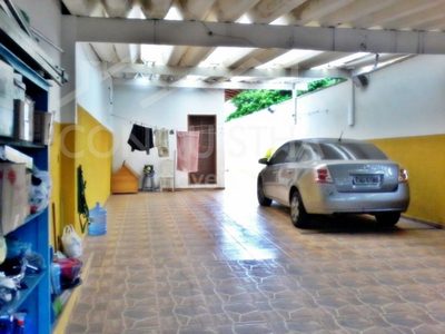 Casa, 3 quartos, 221 m² - Foto 2