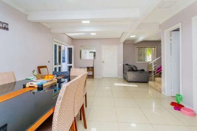 Casa, 4 quartos, 225 m² - Foto 2