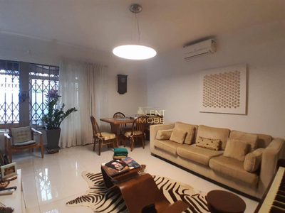 Casa, 7 quartos, 247 m² - Foto 1