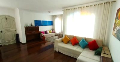 Casa, 3 quartos, 190 m² - Foto 2