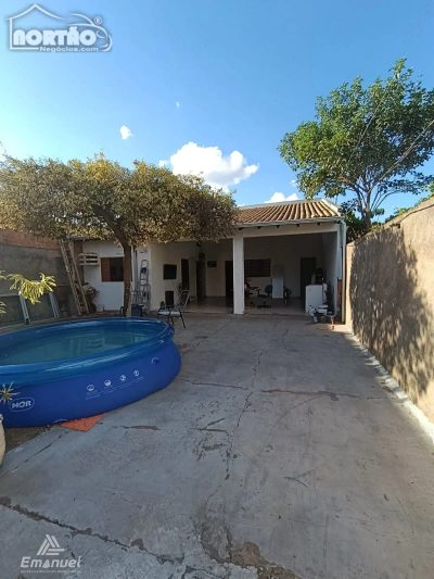 Casa, 2 quartos, 92 m² - Foto 1