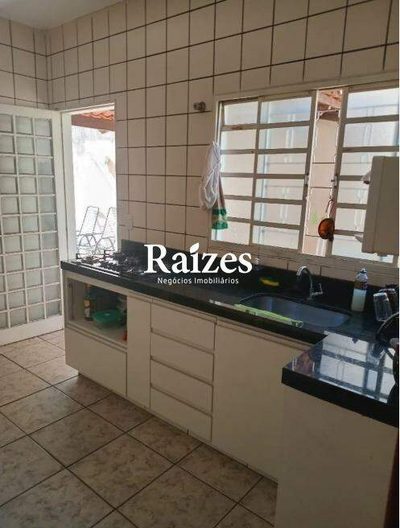 Casa, 3 quartos, 127 m² - Foto 1