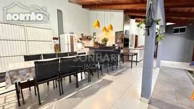 Casa, 3 quartos, 214 m² - Foto 2