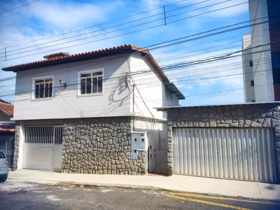 Casa, 3 quartos, 157 m² - Foto 1