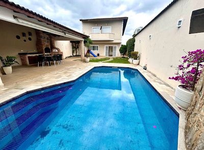 Sobrado, 4 quartos, 427 m² - Foto 1