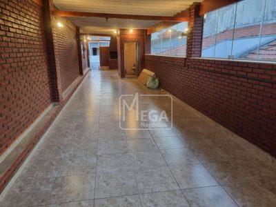 Casa, 2 quartos, 190 m² - Foto 1