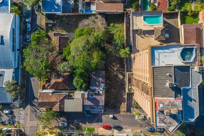 Loteamento e Condomínio, 648 m² - Foto 4