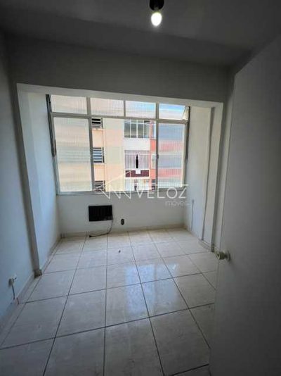 Apartamento, 1 quarto, 29 m² - Foto 2