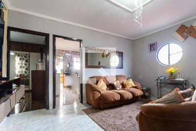 Casa, 3 quartos, 210 m² - Foto 1