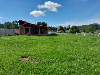 Chácara, 2 quartos, 1341 m² - Foto 2