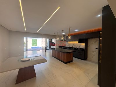 Casa, 3 quartos, 248 m² - Foto 5