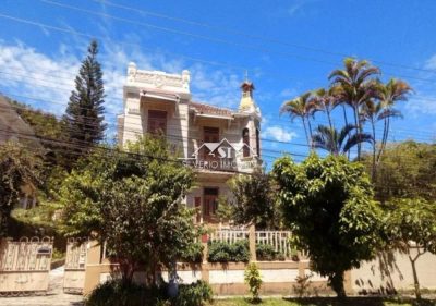 Casa, 10 quartos, 440 m² - Foto 1