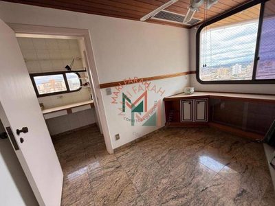 Apartamento, 3 quartos, 270 m² - Foto 4