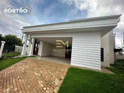 Casa, 4 quartos, 215 m² - Foto 1
