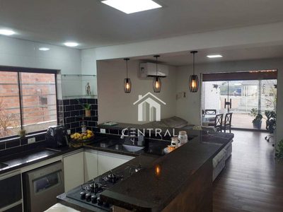 Sobrado, 6 quartos, 330 m² - Foto 2