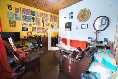 Casa, 4 quartos, 130 m² - Foto 1