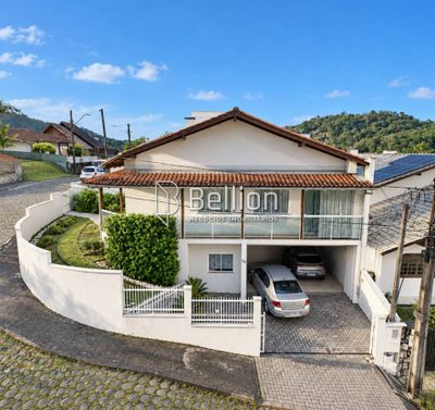 Casa, 3 quartos, 118 m² - Foto 1