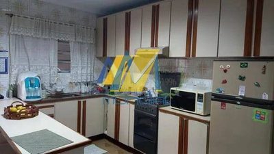 Casa, 3 quartos, 220 m² - Foto 2