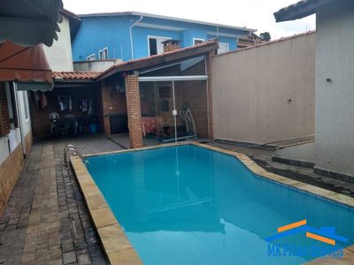 Casa, 3 quartos, 310 m² - Foto 2