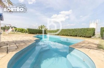 Casa, 6 quartos, 585 m² - Foto 1