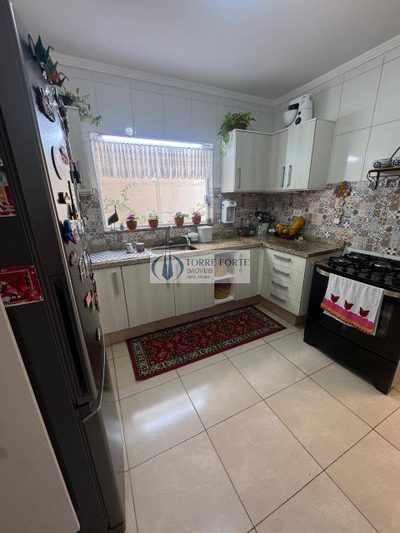 Casa, 3 quartos, 250 m² - Foto 2