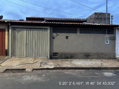 Casa, 2 quartos, 180 m² - Foto 1