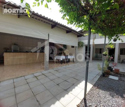 Casa, 4 quartos, 223 m² - Foto 3