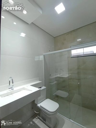 Casa, 4 quartos, 132 m² - Foto 2