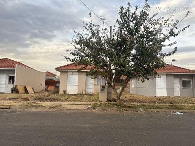 Casa, 2 quartos, 350 m² - Foto 1