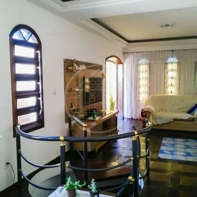 Sobrado, 3 quartos, 220 m² - Foto 1