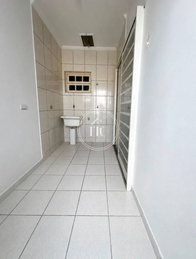 Casa, 3 quartos, 242 m² - Foto 3