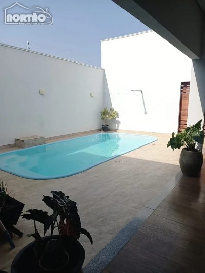 Casa, 3 quartos, 195 m² - Foto 1