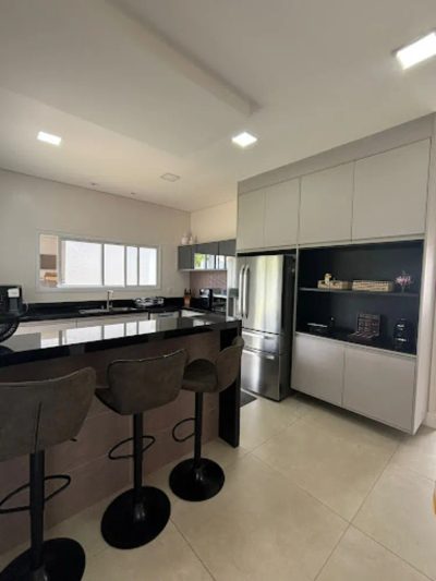 Casa de Condomínio, 4 quartos - Foto 1