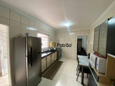 Casa, 3 quartos, 117 m² - Foto 1