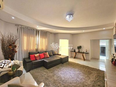 Casa, 4 quartos, 360 m² - Foto 1