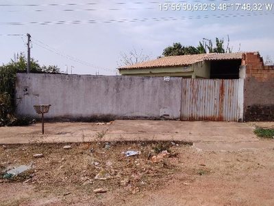Casa, 2 quartos, 192 m² - Foto 1