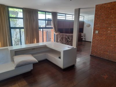Casa, 3 quartos, 257 m² - Foto 1