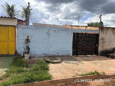 Casa, 2 quartos, 225 m² - Foto 1