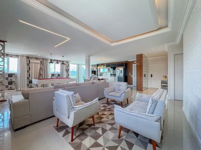 Apartamento, 3 quartos, 206 m² - Foto 2