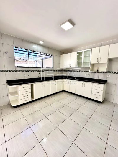 Casa, 3 quartos, 588 m² - Foto 2