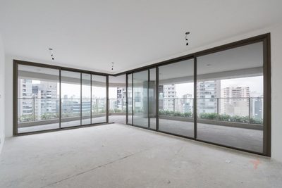 Apartamento, 3 quartos, 221 m² - Foto 1