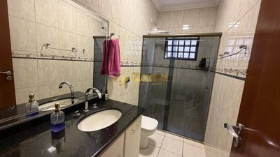 Casa, 4 quartos, 211 m² - Foto 2